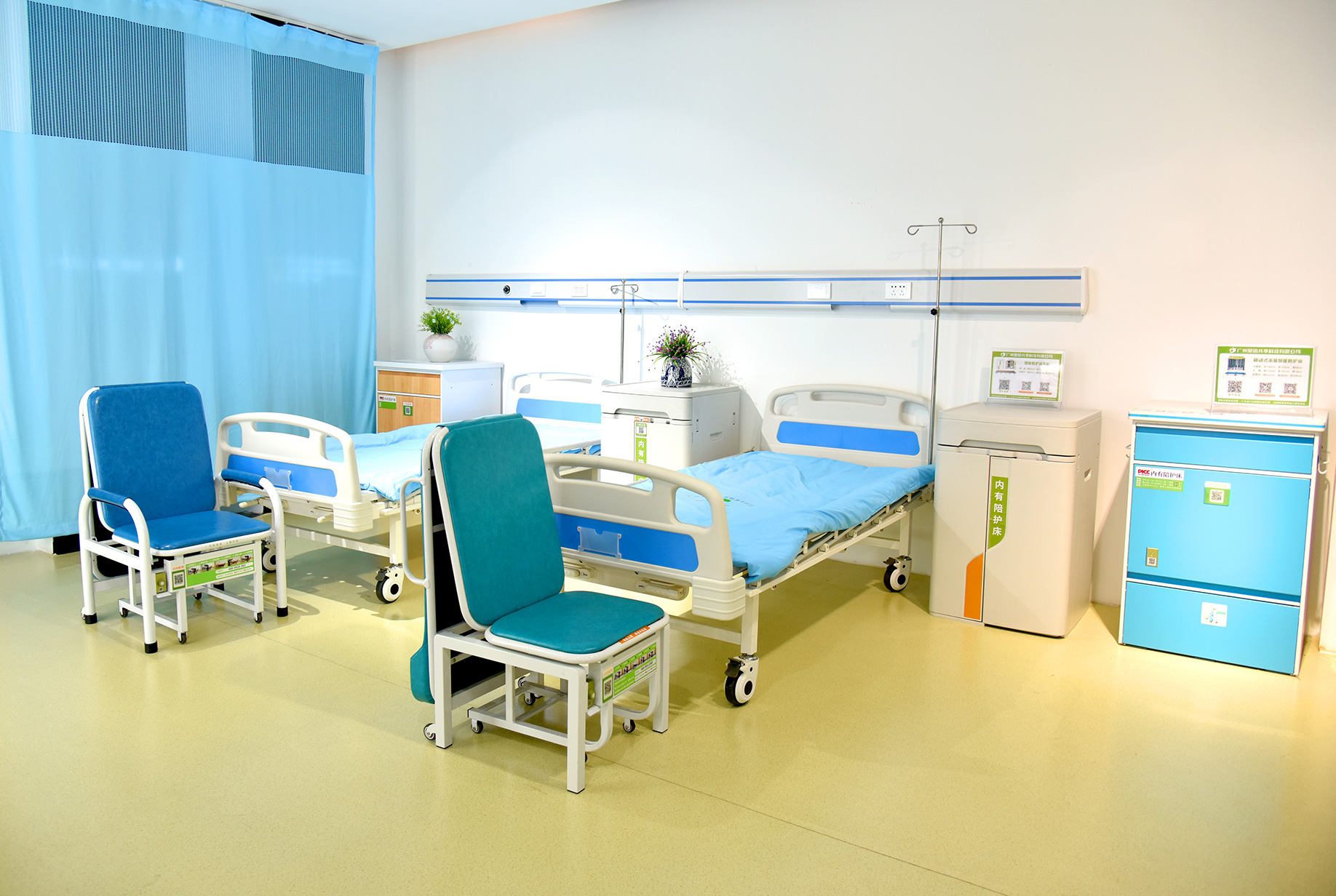 愛陪共享陪護(hù)椅：一椅雙用，讓陪護(hù)更省心